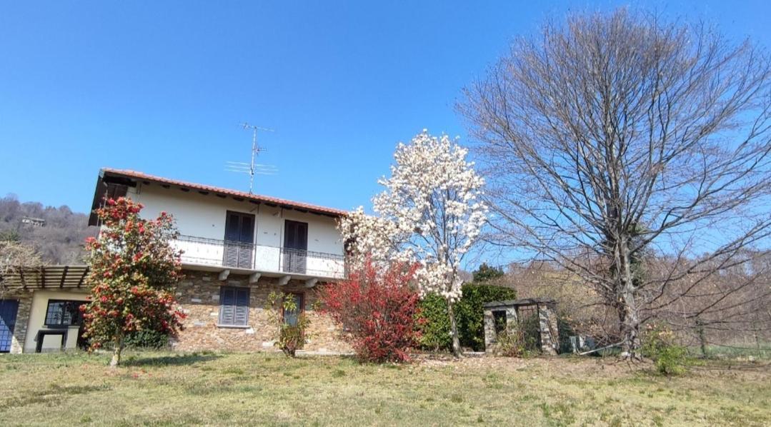 Nebbiuno Casale Cadeloroヴィラ 部屋 写真
